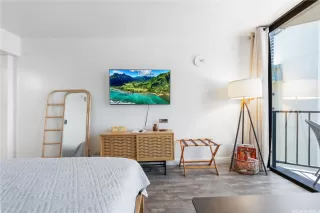 Photo #6: 202511607 Listing 