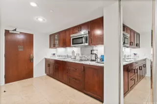 Photo #6: 202511608 Listing 