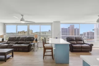 Photo #4: 202511618 Listing 