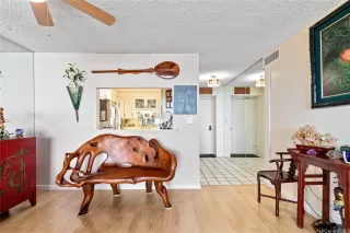 Photo #3: 202511623 Listing 