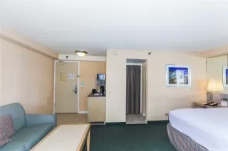 Photo #6: 202511685 Listing 