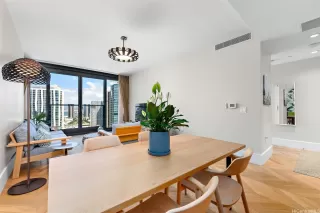 Photo #2: 202511744 Listing