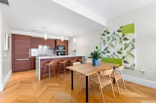 Photo #3: 202511744 Listing