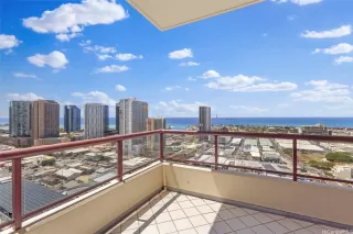 Photo #3: 202511745 Listing
