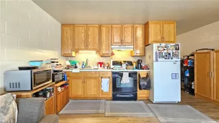 Photo #3: 202511784 Listing 