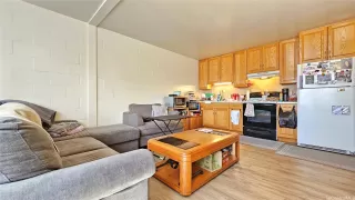 Photo #5: 202511784 Listing 