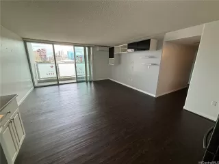 Photo #3: 202511838 Listing 