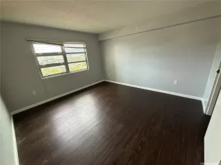 Photo #6: 202511838 Listing 