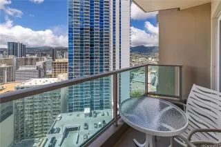 Photo #2: 202511862 Listing