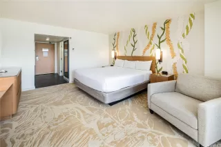 Photo #4: 202511862 Listing