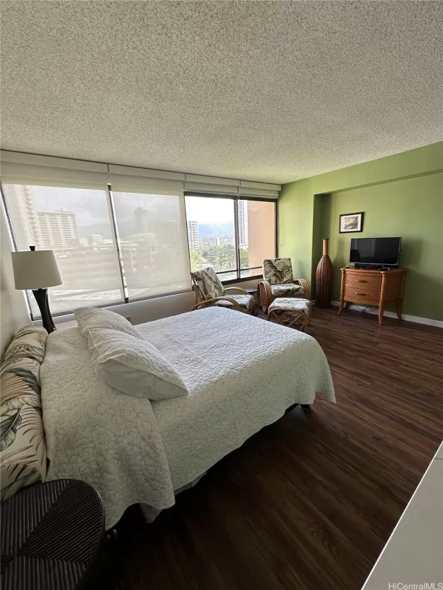 MLS: 202511924 Condo For Sale