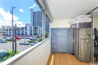 Photo #3: 202511930 Listing 