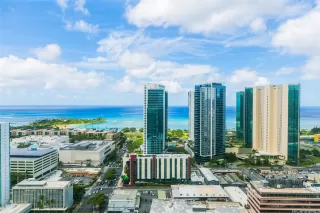 Photo #3: 202511989 Listing