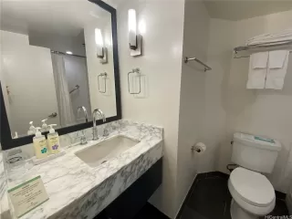 Photo #4: 202512013 Listing 