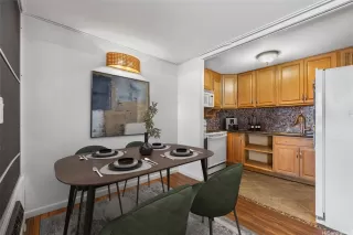 Photo #4: 202512042 Listing 