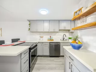 Photo #2: 202512044 Listing 