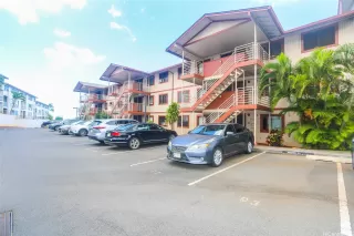 Photo #5: 202512058 Listing