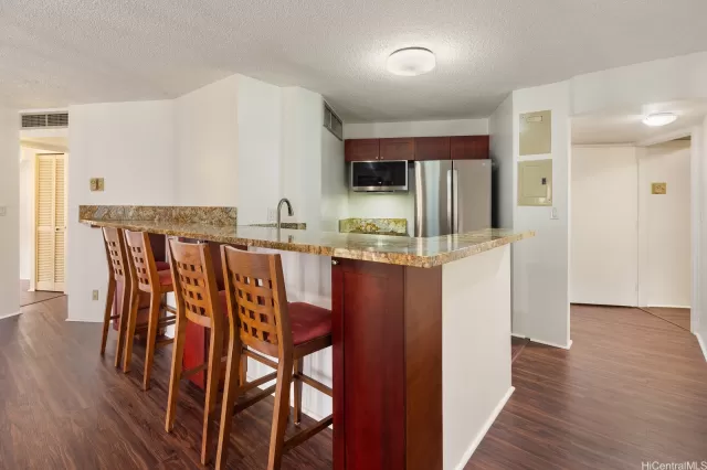 MLS: 202512081 Condo For Sale