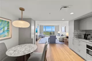 Photo #5: 202512221 Listing