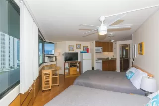 Photo #3: 202512297 Listing 