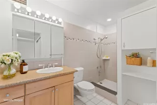 Photo #4: 202512346 Listing 