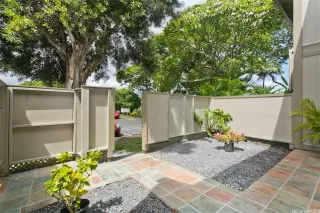 Photo #3: 202512353 Listing 