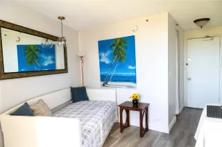 Photo #6: 202512361 Listing 