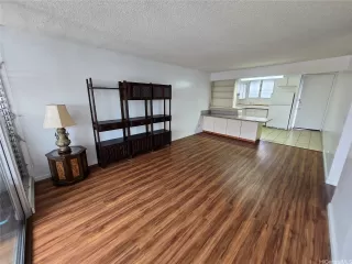 Photo #2: 202512363 Listing 