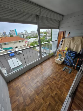 Photo #3: 202512363 Listing 