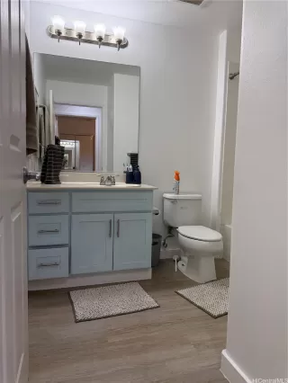 Photo #4: 202512370 Listing 