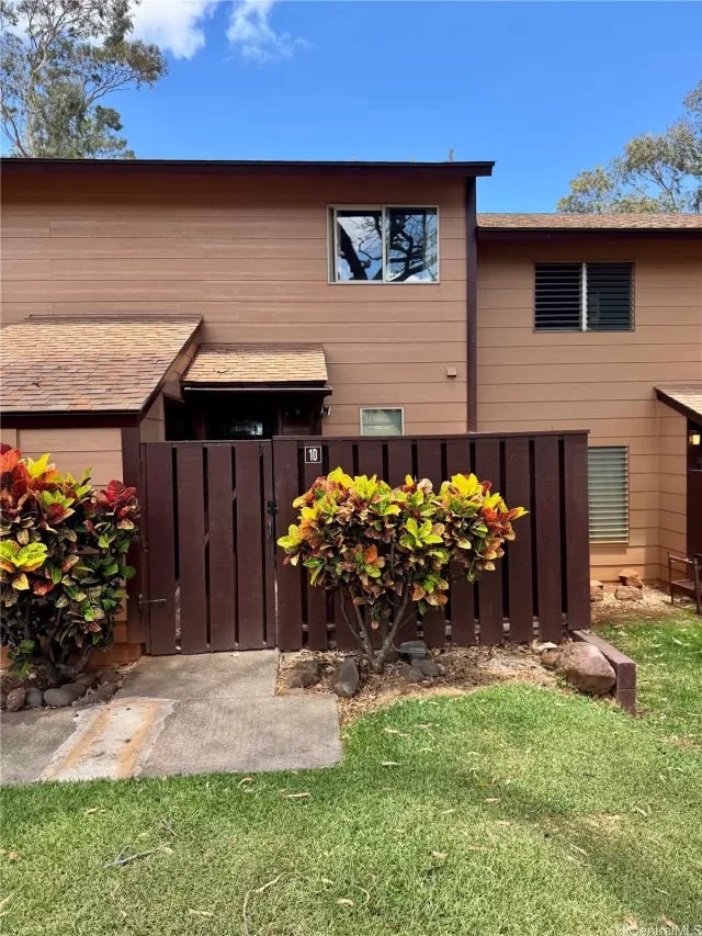 MLS: 202512450 Condo For Sale