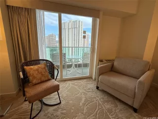 Photo #3: 202512462 Listing 