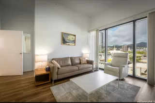 Photo #3: 202512494 Listing