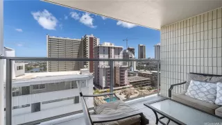 Photo #3: 202512497 Listing