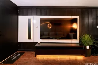 Photo #3: 202512507 Listing 
