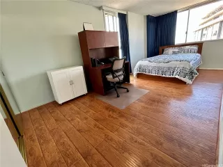 Photo #5: 202512510 Listing 