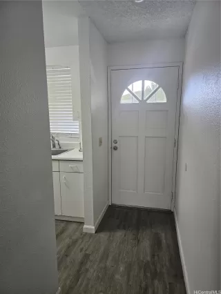 Photo #4: 202512520 Listing