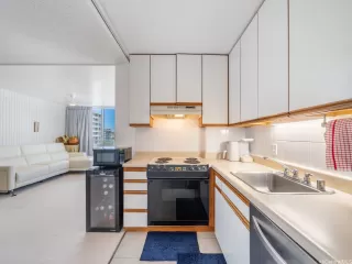 Photo #5: 202512575 Listing 