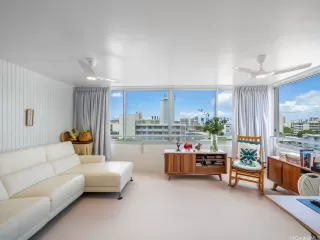 Photo #6: 202512575 Listing 