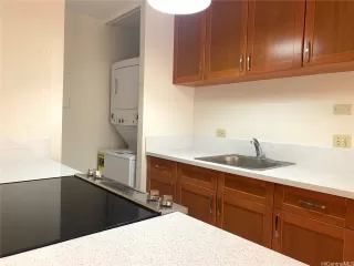 Photo #2: 202512632 Listing 