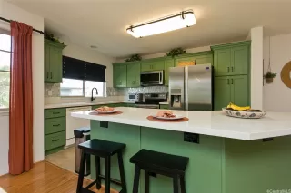 Photo #2: 202512684 Listing 