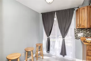 Photo #5: 202512707 Listing 