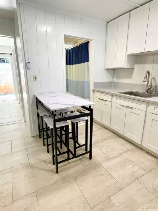 Photo #2: 202512763 Listing 