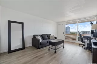 Photo #6: 202512765 Listing 