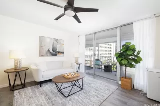 Photo #2: 202512800 Listing