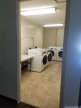 Photo #5: 202512825 Listing 