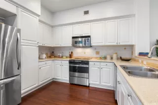 Photo #4: 202512844 Listing 