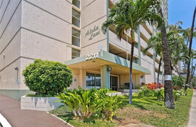 MLS: 202512868 Condo For Sale