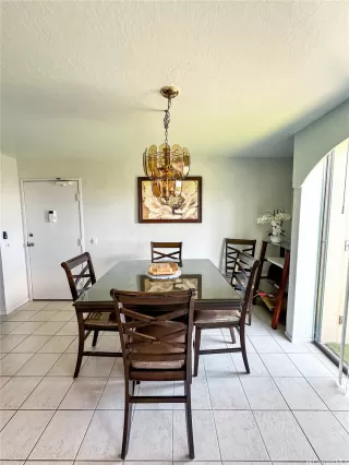 Photo #2: 202512869 Listing 