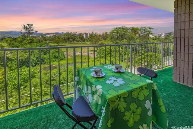 MLS: 202512927 Condo For Sale